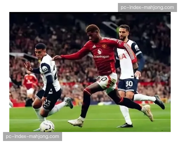 战术述评：曼联2-1维拉，滕哈赫启用B费伪九号角色扭转战局